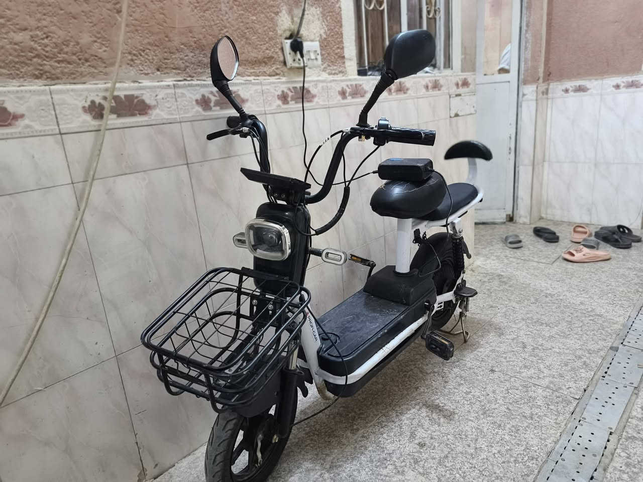 دراجه شحن للبيع حجم ١٨ جديده مابيه اي نقص كهربائيات شغاله تايرات جدد
بطاريات نص عمر السعر ٢٥٠ الف المكان سوق الشيوخ***********
