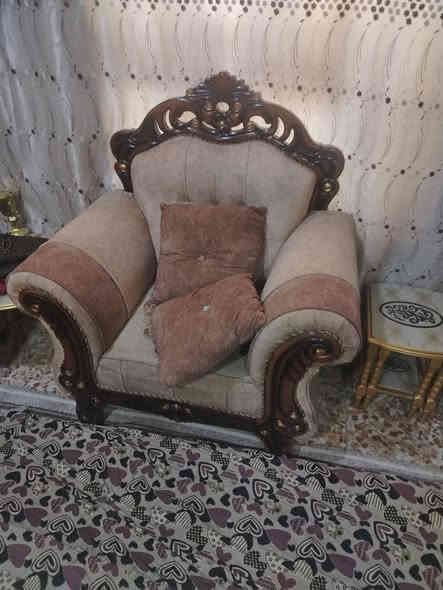 تخم تركي درجه اولى.. وزنه ثكيل جدا.. نوعيه جيده جدا. مو شغل معامل هنا.. السعر 675 وبيه مجال جدا قليل.. العنوان حي القادسيه.. ***********
