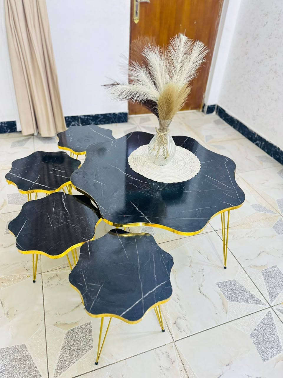 سلام عليكم غراض للبيع
مبرده استخدام ايام سعرها 125
بوفيه حطاطه المعارض مالتها مغلفه مرايه 100
طبلات وحده كبيره و4 صغار 50
للستفسار ***********///***********
