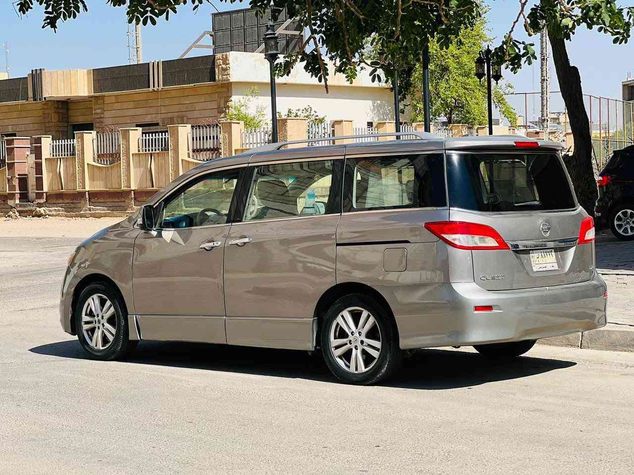نيسان كويست مديل 2012 سعر 98 قابل لتفاوض الاستفسار اتصل *********** وارد أمريكي حادثها جاملغ خلفي فقط بدون دواخل والباقي كفاله عامه مواصفات LEفول واحد على واحد فتحتين سقف بصمه تشغيل بصمه أبواب كشنات كهربائي بصمه أبواب كهربائية كشنات سياحي رادا امامي وجانبي حساسات امامي خلفي جنطه شفط كهربائي اشاير مري مكينه 3500 مكينه وكير مكفولات حت من الفتح 7 راكب 3 قطع تبريد مركزي حدايده جديده تخم تاير سياره جاهزه واي نقص مابيها رقم بغداد مكان سياره كربلاء مكلف ب نشر
