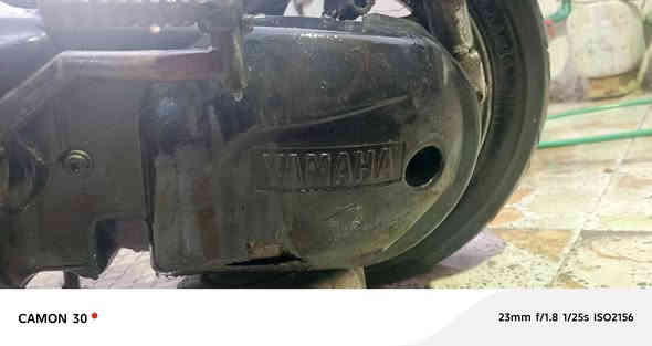 سلام عليكم شباب شباب مكينة دراجة فراشة لبيع هية ولكابريتر واير سكليتر واير بريك وياهة تايرها الكدام وياهة عقل مالتها سعرها 110الف شباب المكينة ابيعة كومة حديد لين چانت بدراجة فراشة ولدراجة فراشة صار بيهة حادث وتفلشت وبقت المكينة مالتها ابيع كومة حديد لين ما ادري بيهة تشتقل لو لا لين صالهة فترة متروكة  ولمكينة بدون كزوز 
رقمي واساب ***********
مكاني بصرة كرمة علي
