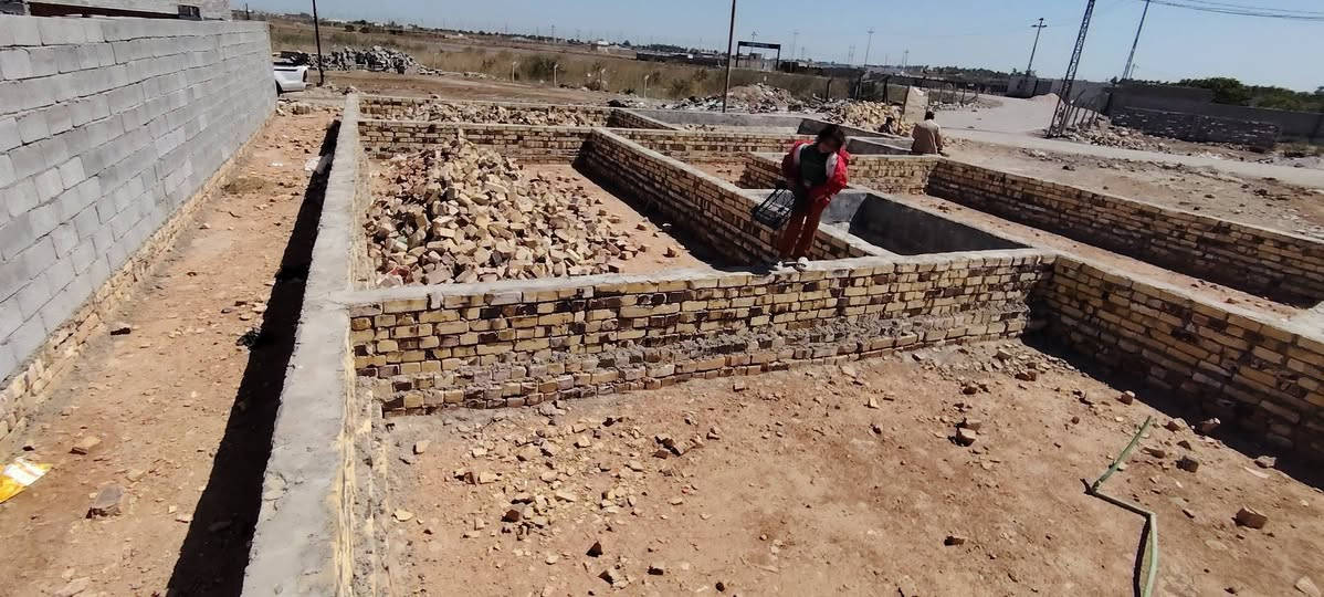 سلام عليكم بتلو. 400 م ركن على شارعين↩↪ لبيع حي العمل نزله
شيخ عناد 
خدمات كامله ماي مجاري كهرباء.  
الانترنت الضوئي🛜  
شوارع تبليط مدارس مستوصف. *********** بيع مستعجل
