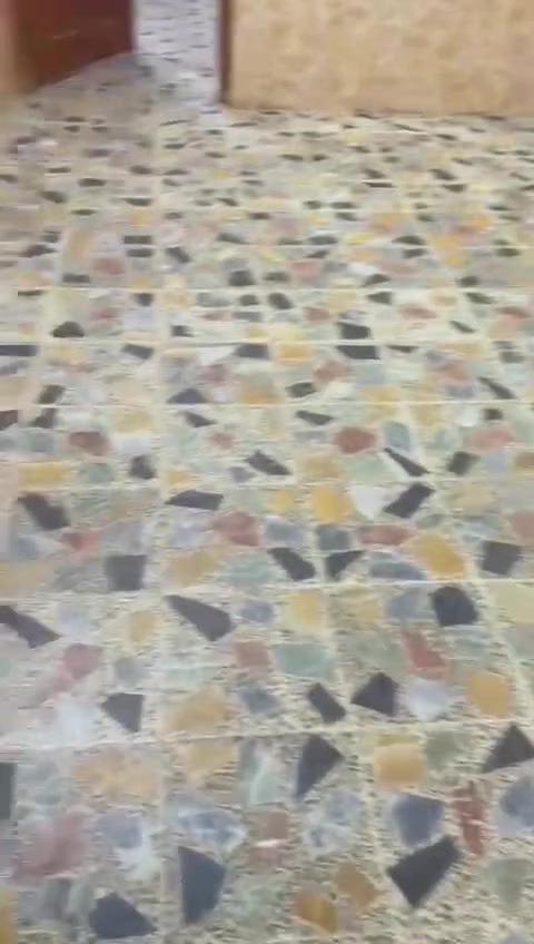 السلام عليكم
السلام عليكم

للإيجار مساحة ٥٠م

 الشعب قرب سوك 4000

إيجاره ٤٥٠

استفسار مكتب البديري 

***********‏
