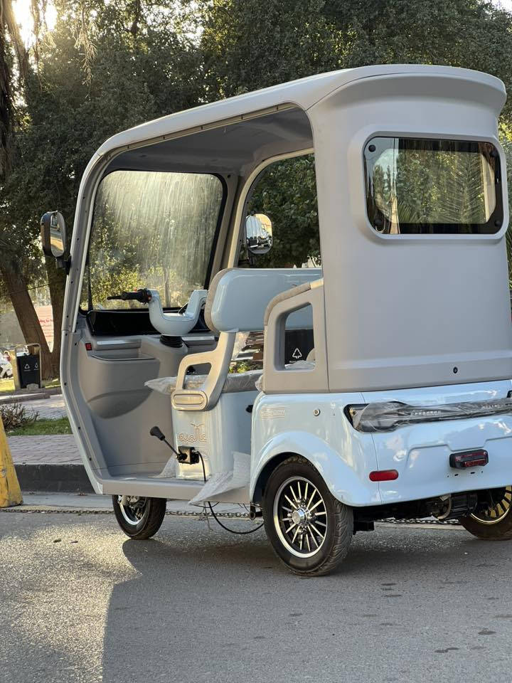 سلام عليكم شباب دراجه شحن  تكتك ثلاث عجلات للبيع  زيرو زيرو زيرو غير مستخدم مشحونه شحنه وحده فقط مماشيه من المعرض البيت فقط. دراجه عالميه وبيها مواصفات كلش قويه وتخبل وسعرها معروف عند محلات 
مواصفاتها 

الموديل 2026
البطاريات مسطره كبار 
كل شحنه تمشيك 80 كيلو 
السرع 1.2.3
السرعه 60 حقيقي 
بيها كامره خلفيه 
كشنات جلد 
رجوع الخلف 
شاشه تاب تعرض الك العطل ان وحده
وياها جادر بعدني مشاده
لونها كلش مميز 
 وصير بدي ال خلف هم 
وتحمل 3اشخاص 
بريكات 3 
هند بريك 
تشغيل عن بعد 
جهاز انذار السرقه 
مري جانبيه 
ماسحه الجامهً اماميه 

 
وبعد بيها مواصفات تخبل وهواي 

اي استفسار اتصاال 

***********

مكاني بغداد
