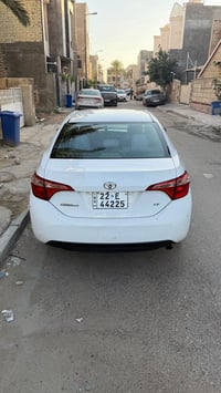 كورلا 2017 le ماشيه 90 الف ميل  سياره كلش جديده  حداديه كلها جديده  دا...