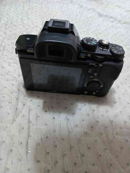 sony a7 i  الاصدار الاول فول فريم 
نضافه 97
شترها 15k 
سعر مناسب ***********
