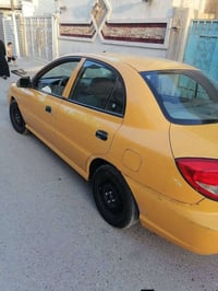 للبيع كيا ريو 2010 كير محرك تمام  كهربائيات صدر  تدفئة تبريد  السيارة ...