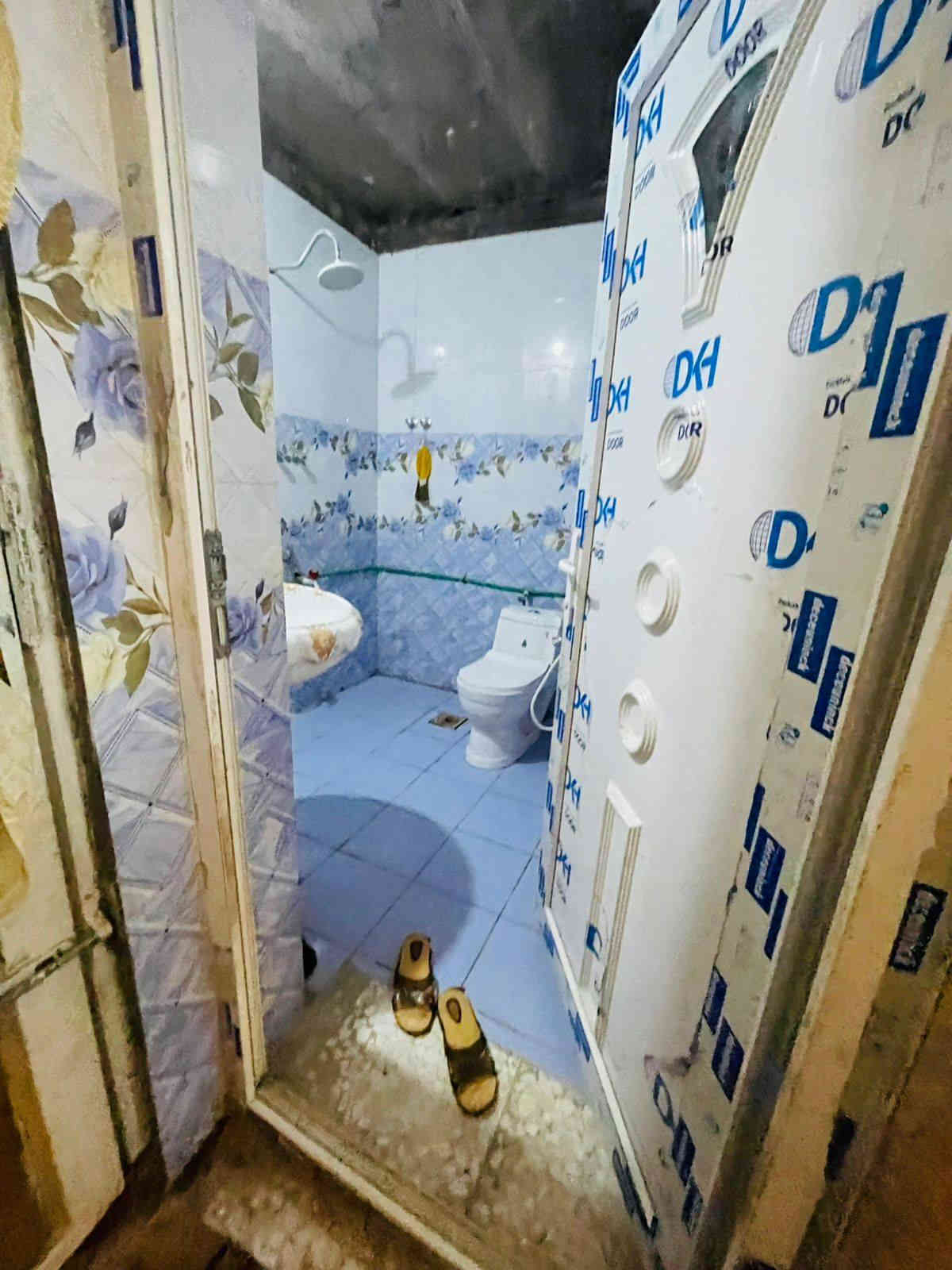 ماشاءالله … بــيــت 150 متر
سند 25 مداور بالتسجيل العقاري …
بناء طابوك اساس وسقف صب كونكريت 
بــيــت جاهز من كلشي وقريب لشارع الرئيسي …
غـــــــرفــتــيـــن صــــالـــه اســـتــقــبــال مــطــبـــخ تـــخــاريـــج 
عنوان البيت شارع المطار القديم شارع علكم 2 
السعر 65 ..
للاسـتـفـسار*********** واتــســاب +اتــصـال
