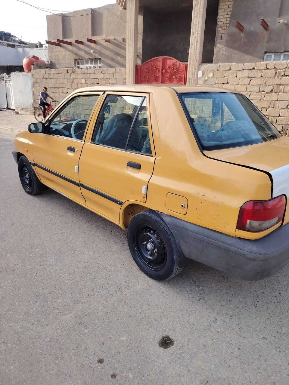 السلام عليكم ساييا للبيع موديل 2015 رقم بغداد نكليزي تحويل مباشر مصفره هيه وغرامات سياره بيه بارد بل جاملغ خلفي اصلن مامبينه والباقي كفاله عامه سياره جديدة ربع مذب عليه كبل لشارع كير محرك خير من الله تبريد ثلج ثلج تخم تاير جديد دوشمه حداديه صدر وره وكدام شواصي مكفولات سياره جديدة بمعنه الكلمه شرط قطرت خياس مابيهة السعر 31 وبيه مجال قليل حك الجيه العنوان كربلاء الاستفسار *********** *********** اتصل وبيك خير ودلل
