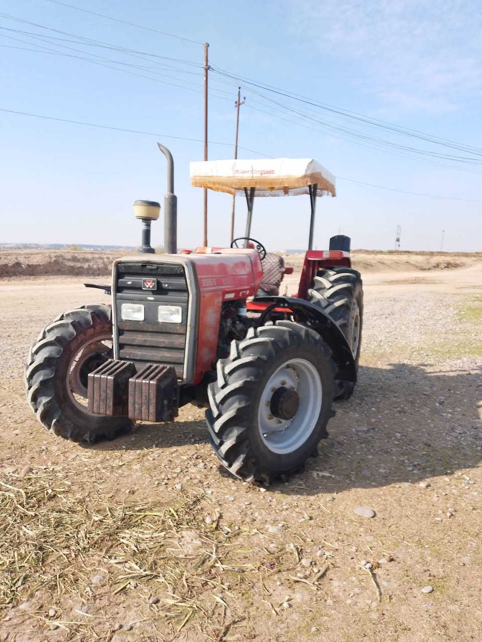 السلام عليكم  تركتر تركي موديل  2001دبل محور للبيع كتاب 📖 شركه مكفول كفاله عامه شرط كير اكسنات  تايرات اربعه با الجيس محرك شرط لا صرف ولا بخار
تركتر ما اتحط عليه برقي السعر 150 او بي مجال 
المكان الشرقاط الهيجل للستفسار الاتصال على الارقام التالية  ***********/***********
