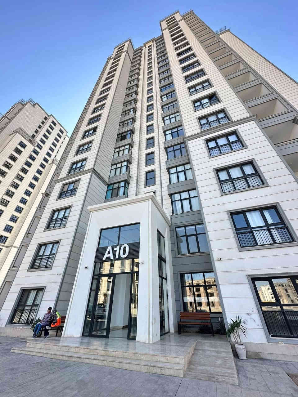 #بيع_سريع
#للبيع بسعر نقدي 
شقة للبيع بنظام النقد في اربيل مجمع فلوريا ستي قسم نيركز تاور 
المساحة ١٩٢ متر 
يتكون من :
-ثلاث غرف نوم 
-صالة -معزولة 
-مطبخ-معزول 
-صحيات 
للحجز اؤ الاستفسار:

￼ ***********

***********

***********

#عقارات #اربيل #عقارات #موصل #عقارات #انبار #عقارات #البصرة #عقارات #كركوك #عقارات #ديالي #لانه_ستي #تكريت #عقارات #سامرا #هفالان #فرمانبران #لاوان_ستي #كلوبال_ستي #حي_قربو #اشتي_فيلج #هيوا_ستي #اوزال_ستي #اربيل_الجديدة #5حساروك #ازادي_نوي
