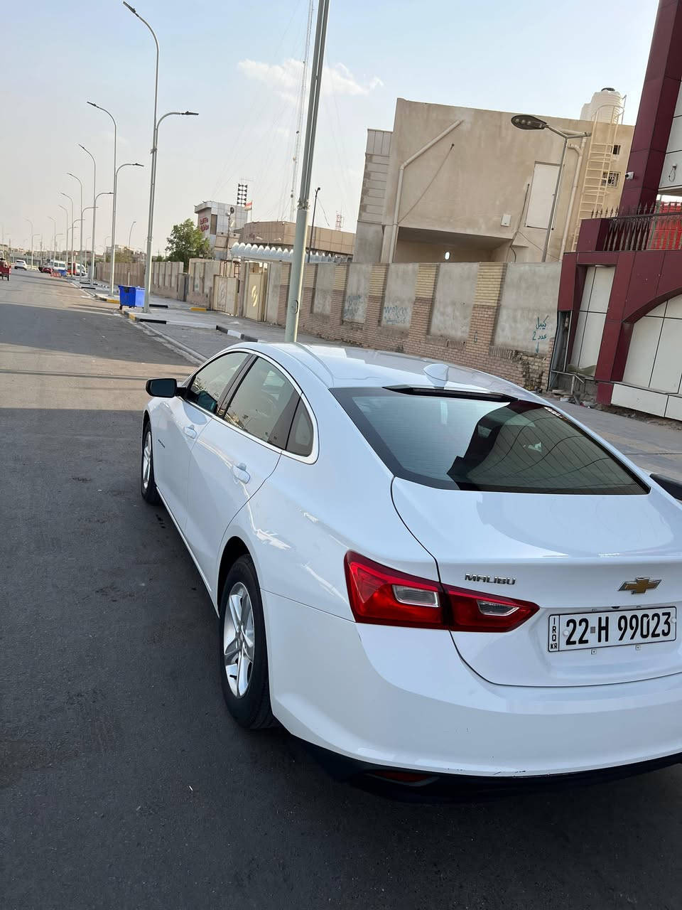 شوفرليت ماليبو 2023 Lt
ماشيه 30 الف ميل
رقم اربيل دولي جديد تريد تحويل تريد وكالة  
كير مكينه تبريد باتري  كهربايات كلها ممتازة 
السعر 127وبيه مجال بيع مستعجل 
للاستفسار : *********** 

ضرر السياره / بسيط كلش 
بدون دواخل لغد شاصي مكفول 
تبديل  بنيد فقط كما موضح في الصوره   
افحص  وين ميعجبك افحص 
حجم المحرك 1500 توربو برغي ممفتوح بي

المواصفات:
شاشة جبير 
دبل كير اوتوماتيك + عادي 
رادار امامي توقف ذاتي
تحديد مسار 
بصمة تشغيل
بصمة ابواب
صندوق بصمه
تحكمات ستيرن
تحديد سرعة
كاميرا دوارة
 اوتو ستوب
نظام تركشن
 كامرة خلفي
تبريد خلفي 
ويل كب
