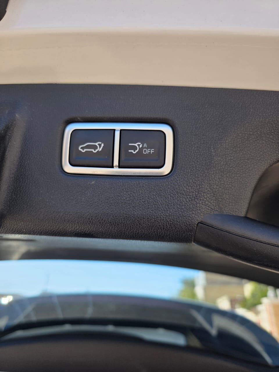 كيا سورنتو 2025 خليجي
ماشيه 14. الف كيلو فقط

رقم اربيل 

مكينة ستة سلندر كفاله عامه وعلى وضع الوكاله 

المواصفات :- 

ويل ٢٠ 

بصمة 

شاشة متصله

كير ماوس 

شفتات ستيرن 

تشغيل عن بعد 

حساسات 

ثلاث انظمة قياده 

شحن لاسلكي

جنطة كهرباء

الخ من المواصفات المعروفة …..

٣١٣

مكان السياره -النجف الاشرف 

***********
