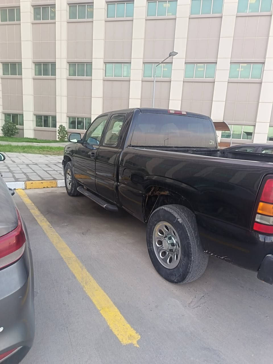 للبيع شوفر ليت الفينيه مكينه 5300 كير 700 كفاله عدا الصبغ بسمي تحويل سنويه وهزه رقم انكليزي دولي  استفسار ***********، '' '' '' السعر 95 بيه مجال قليل
