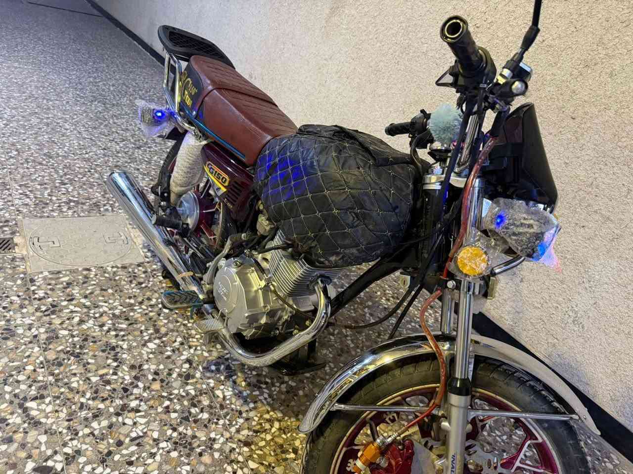 سيفان 2025 مكاني بغداد راشديه 4 بصمات
رقم ***********
سعره 850 وبيه مجال حك جيه صار شهر من منزله نضيفه جدا
