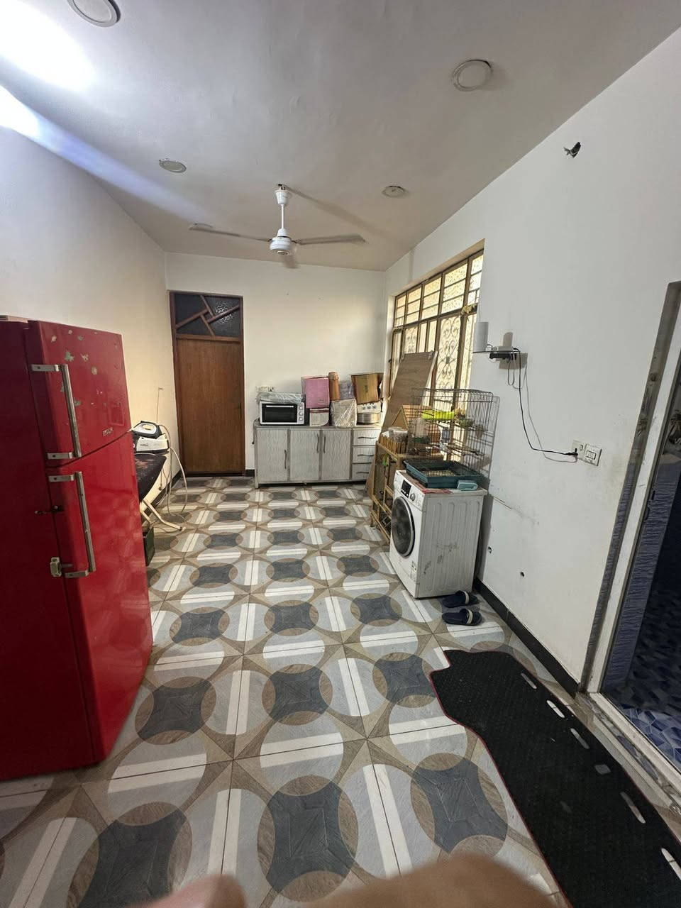 مساحه ١٠٠ طابقين ونص
٤ غرف نوم

٣ حمامات

زراعي سند ٢٥

170 مليون

***********
بلديات قرب شارع مثرف
