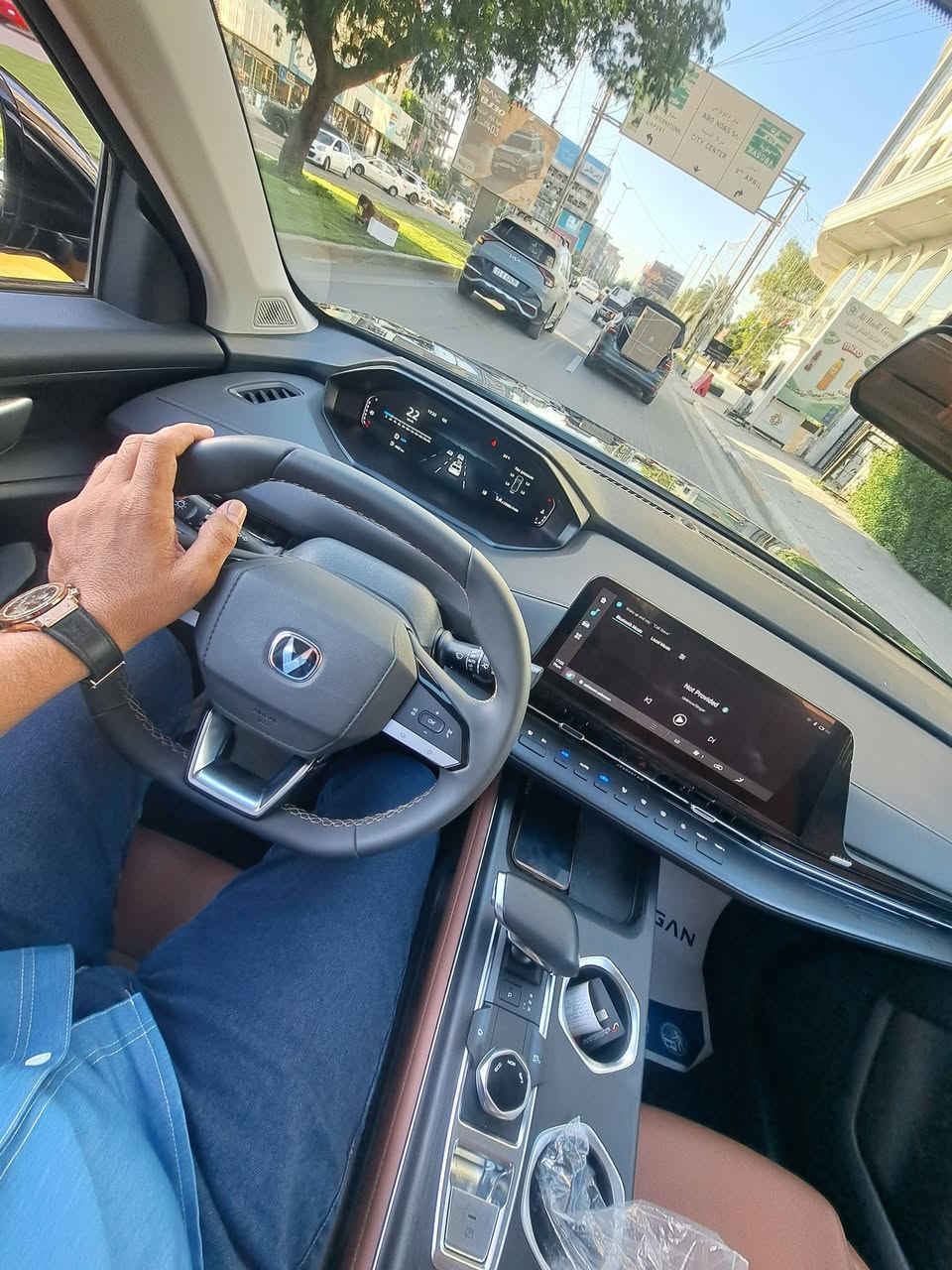 للبيع او مراوس ب اقل
شانجان زيرو يوني اس موديل ٢٥ ماشيه ٤٠٠٠فقط
بحاله الضمان وكلشي بيها مواصفات كلشي 
ب اسمي
بغداد مكاني ناحية الرشيد او الدورة 
***********

