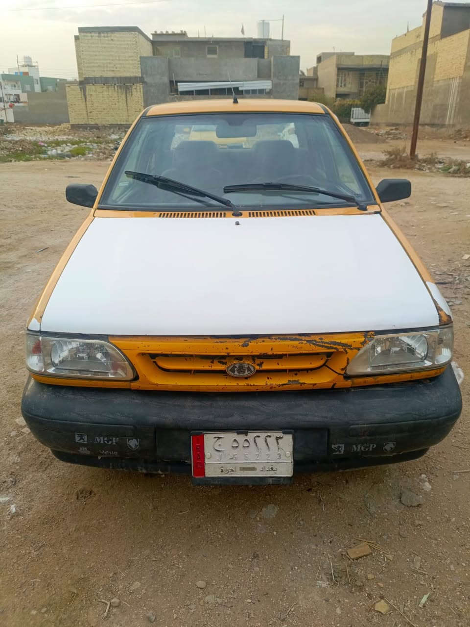 سايبة 2015
سيارة بأسمي سيارة خير من الله كير محرك 
مكاني قرب مدينة بسماية السعر ٣٠ وبيها مجال 
رقم الواتساب/ ***********
رقمي / ***********
