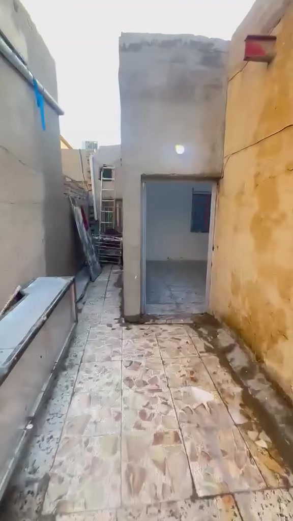 دار للإيجار
طابق ثاني 
غرفتين +استقبال 
شارع الكهرباء يم صيدلية شيرين 
إيجاره 250الف 
للاستفسار 
***********

