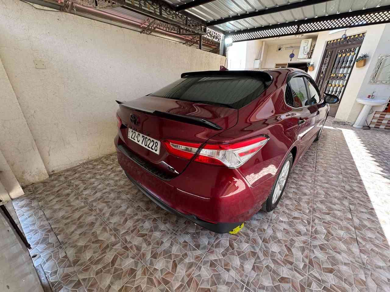 السلام عليكم
كامري امريكي 
موديل 2020 
ماشيه 65 مايل
بيها بارد ب بنيد بصيط
ولجاملخ مفتوح 
مكفوله من الصبغ
رقم اربيل هزه وسنويه جديده بسمي تحويل مباشر 
مكان السيارة تكريت
رقم الهاتف ***********
السعر 175 وبيها مجال بصيط
