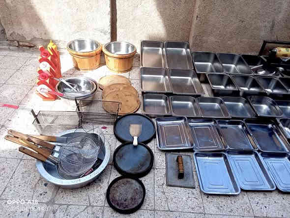 السلام عليكم اغراض مطعم للبيع كلمن وسعره الي يحب يتصل ويدلل
المكان بغداد المشتل قرب شارع المطبك/***********
