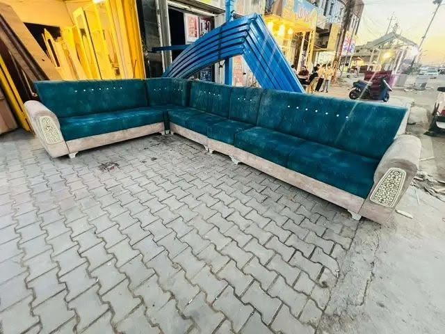 ديوان 10 مقاعد مع 6 كوشات استخدام شهر واحد فقط اخو جديد 260 وبي مجال توصيل مجاني داخل بغداد للحجر ارسل سكرين خاص✍🏻


**إذا كنت صاحب هذا الإعلان وتريد حذفه لأي سبب، رجاءا أرسل رسالة إلى الدعم الفني**