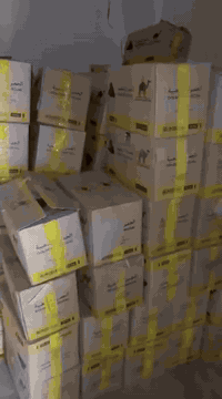 🔥 عروض نار 🔥
للتجار ولأصحاب الكافيهات والموزعين وكل عشاق النرگيلة 😍

📦 متوفر فحم فيتنامي 🇻🇳 مصنوع من قشور جوز الهند 🌰🥥
✨ المميزات:
✅ بدون ريحة وبدون غاز
✅ ميغيّر طعم النرگيلة أبدًا
✅ يدوم أكثر من ساعة ونص 🔥
✅ مايتكسر ولا ينطفي بسهولة

💥 أخو البلاش وعروض نار 🔥🔥
لاتفوت الفرصة قبل ما تخلص الكمية 😎
توصيل لجميع المحافظات 🇮🇶 ***********
⛽️ جربه مرّة وراح يصير اختيارك الدائم 👑
