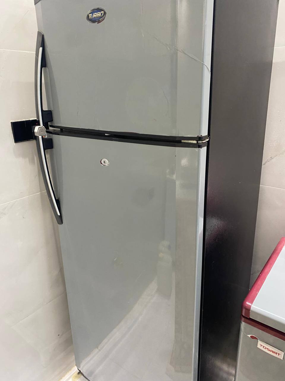 السلام عليكم اخوان مادام جاينه الصيف ثلاجه باب اول الثقيل شغاله وكامله امبدل بيه ماطور جامبو الاصلي وشرط الشغل وغاز فرنسي يعني ادامه كامله السعر 150
الي يريده يتواصل وياي 
***********
