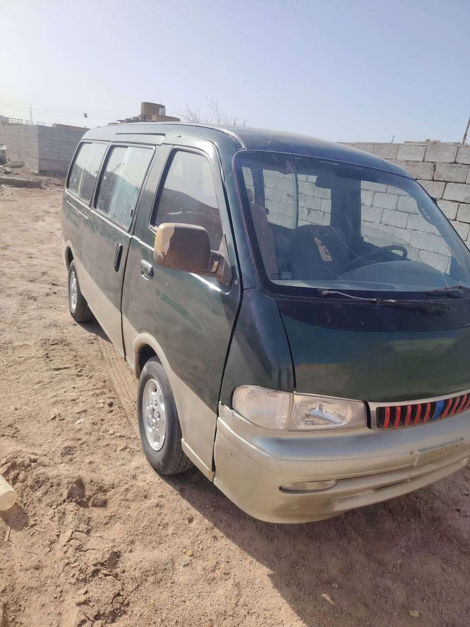 السلام عليكم بريجو للبيع مديل 205  معلايه رقم احمربصره سياره توهه طالعه من التعمير كله جديد سمكره وصبغ ودوشمه وحداديه كبل لشارع انبيع كوم حديد نتعهد سرقه وعشاير سعرهه 40 مكان ناصريه اي استفسار رقم *********** المو شراي لايتعبنه
