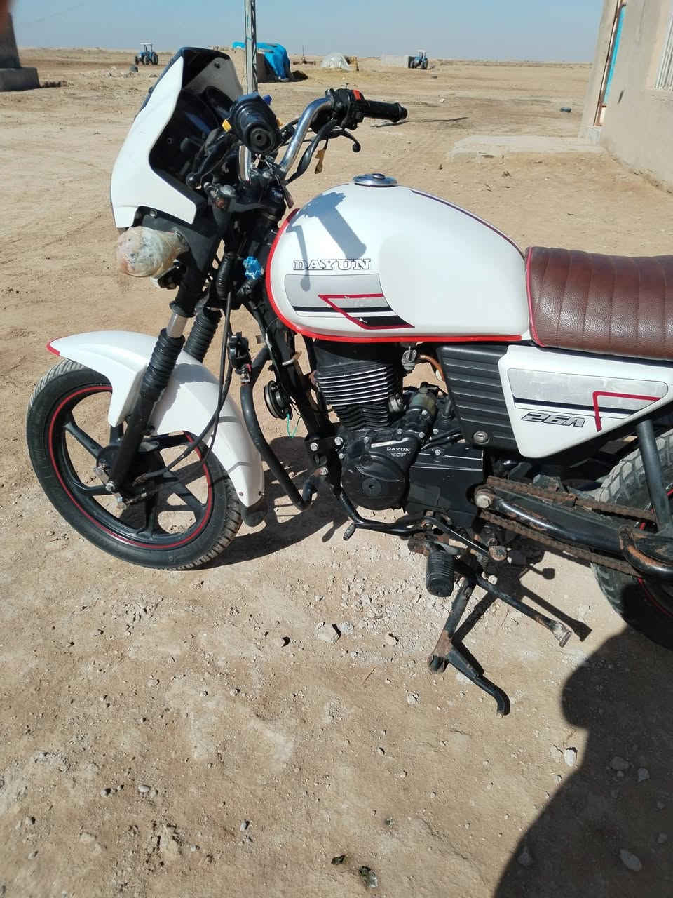 لبيع دراجه دايون ٢٢كفاله عامه برغي ما مفتوح بيه دراجه حلوه بمعنه الكلمه خاص ما اجاوب اتصل وبيك خير وتدلل
***********
