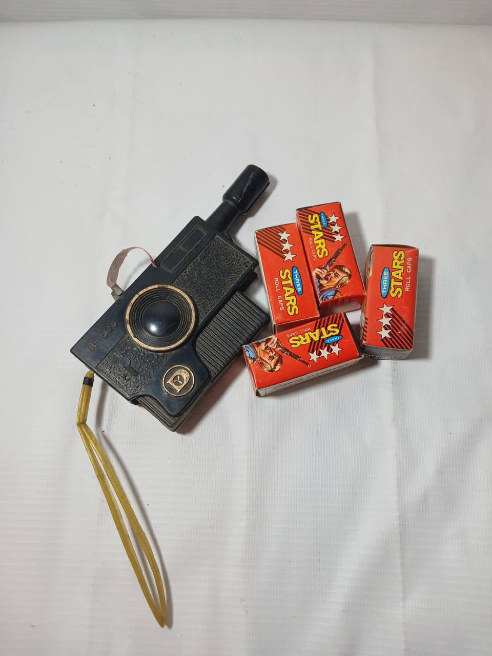 📸  تحف زمان✨️ م س د س ✨️الكاميرا التايواني (SF-603) النادر 📸
​النوع: مسدس جاسوسية أنتيك "كاميرا" بيضرب حبش شريط.
​الصناعة: تايواني أصلي بختم المصنع ورقم تسلسلي (Serial Number) لضمان الندرة.
​الحالة: "حالة متحف" بالخامات الأصلية وعلاقة اليد.
​الأكشن: صوت ضرب نار ودخان مع كل ضغطة زناد.
​الهدية: 4 علب حبش Three Stars الأصلية.
​قطعة "بصمة" لهواة التميز.. السعر خاص! 📩💥


**إذا كنت صاحب هذا الإعلان وتريد حذفه لأي سبب، رجاءا أرسل رسالة إلى الدعم الفني**