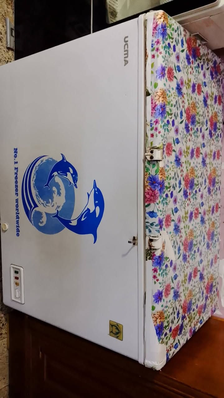 مجمدة نضيفة للبيع سعرها 160مكان مدينة الصدر


**إذا كنت صاحب هذا الإعلان وتريد حذفه لأي سبب، رجاءا أرسل رسالة إلى الدعم الفني**