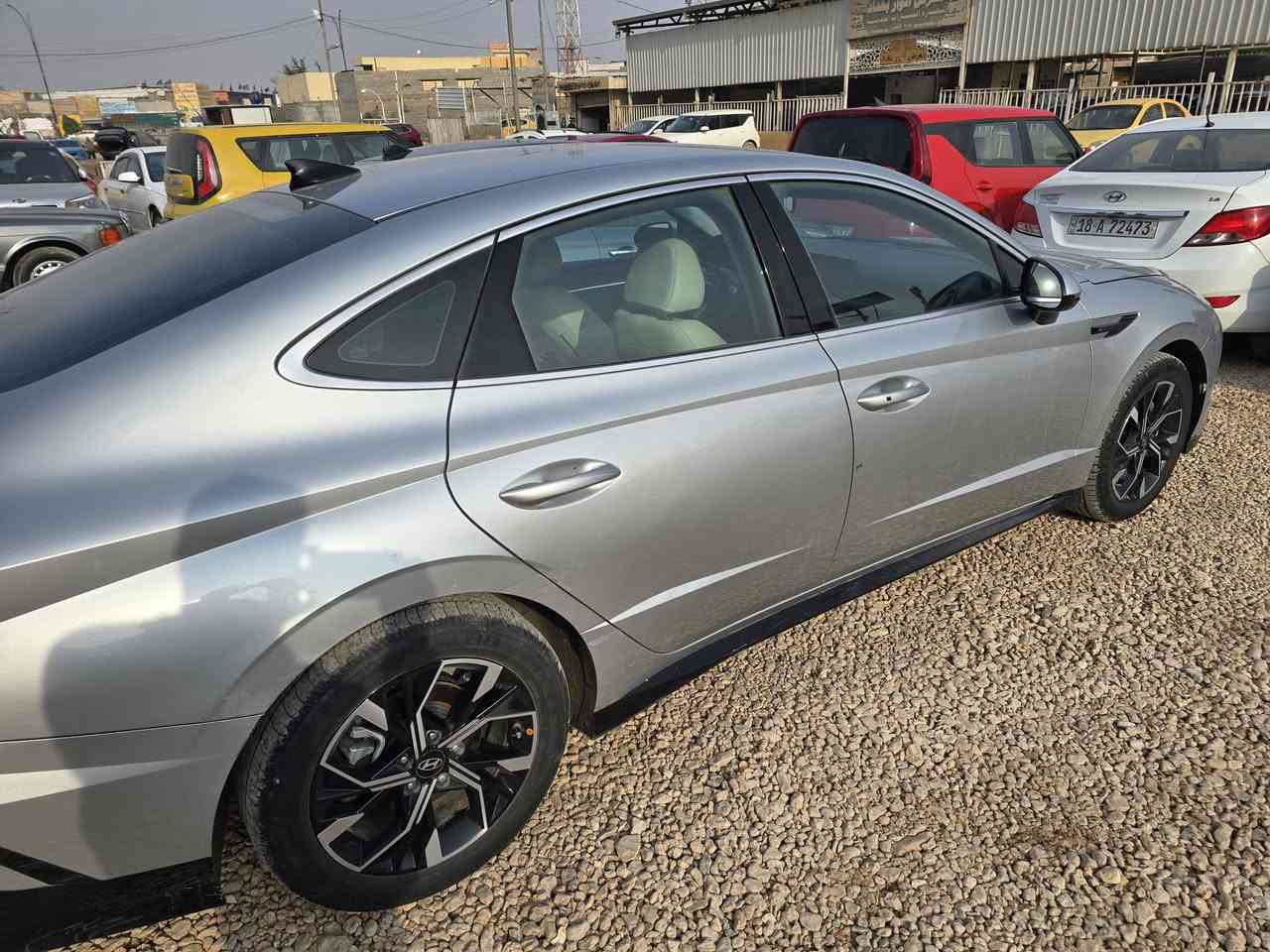 السلام عليكم هونداي سوناتا موديل 2024 الكصه الجديده محرك 2500/CC الحادث باب باب وجاملغ جهة السايق  وبارد بدور الجاملغ والباب الخلفي اليمين مثل ماموضح بالسونار ..ايرباك استيرن .. كراسي جلد .. شفتات استيرن.. رادار امامي وجانبي ..كامره خلفيه ...شاشه ايباد.. حاليا ماشيه 25000 قابله للزياده  للاتصال عالارقام ..***********//*********** ..او عالخاص السياره مرقمه باسمي (بابل)
