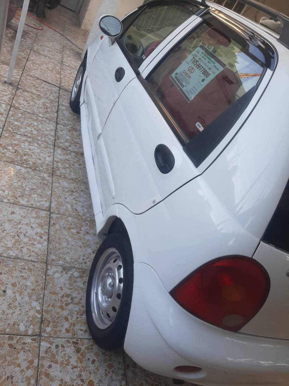 سلام عليكم كيو كيو موديل ١٣ رقم بغداد باسمي سياره جديده ماشيه ٨٩ كير مكينه صدر كهربائيات تبريد كله جديد  مكان سياره بغداد البنوك سعرها (٣٦ )سياره مكفوله من صبغ هاتف ***********
