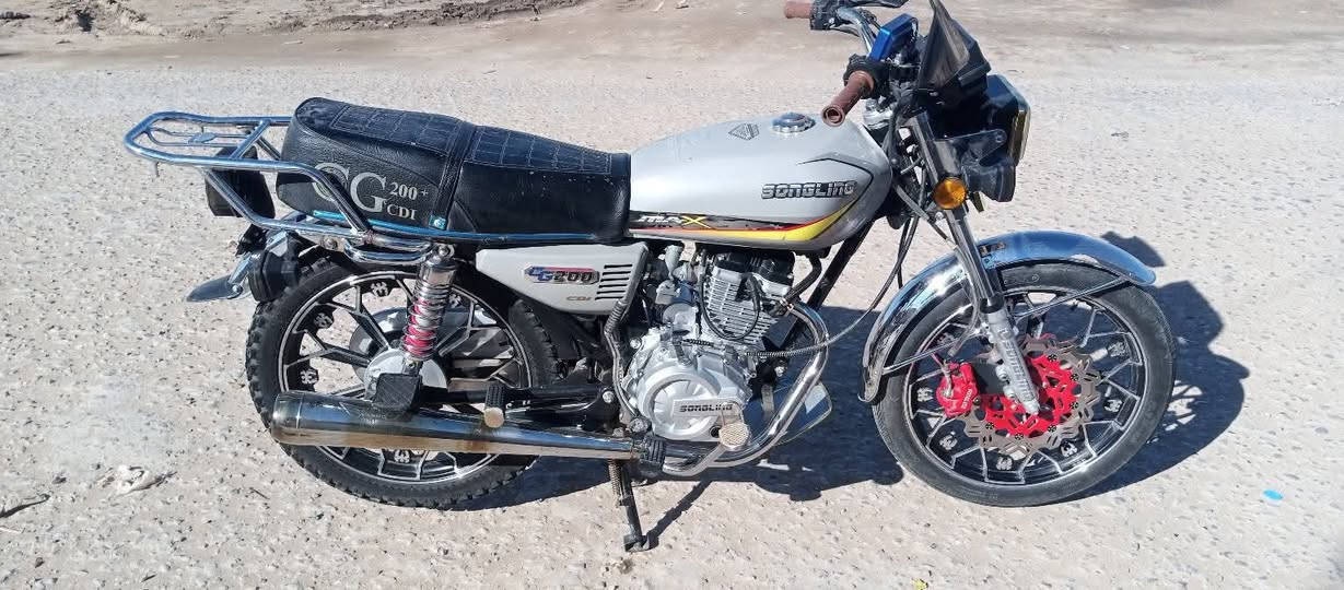 سلام عليكم دراجه سيفان للبيع نكره سلف بصمه كفاله عامه موديل 2025 اوراق سكنر خمس اوراق برغي ما مفتوح بيه مال جناي مكينه ميتين حقيقي مكاني شطره سعر 800 وبيه مجال قليل لشراي هاذه رقم الهاتف ***********
