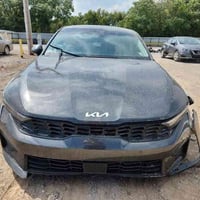 كيا K5 LXS • ٢٠٢٥ • ماشية ١٩ ألف