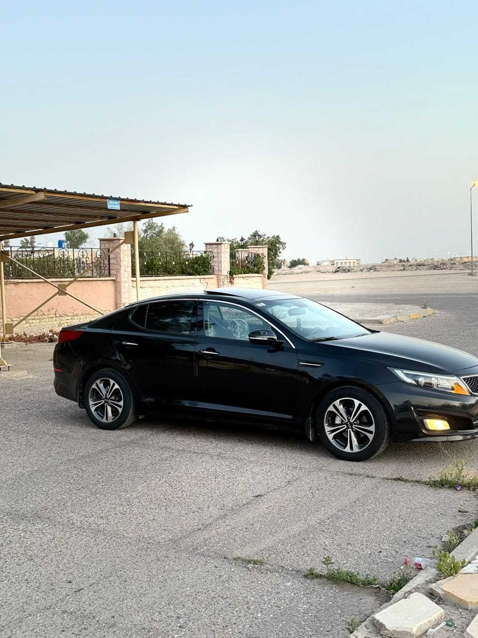 السلام عليكم كي فايف اوبتيما 2016 لون اسود ادوات كصه جنطه شغل باجات اصلي مكينه 2000غاز غاز سياره جديده ودخول جديد ما بيها نقص كير مكينه حداده تخم تاير ويلكب كروم تبريد تدفئه كروز سرعه بلوتوث تحكم ستيرن بانوراما بصمه أبواب وبصمه تشغيل متومه الرقام وسنويه ع لشاصي سياره احله من لصور وجاهزة مكاني البصره السعر 57 وبيها مجال رقمي ***********
