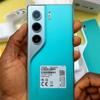 tecno camon 40 للبيع او مراوس  جهاز مستخدم شهرين  كامل ملحقاته مع كارت...