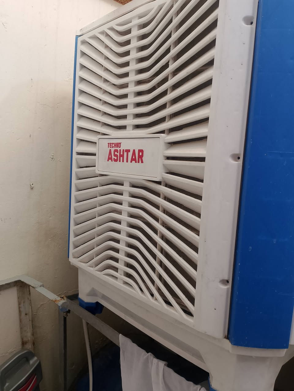 مبردة بعدها اخو الجديدة شرط السعر 300 الف مكان الايمن


**إذا كنت صاحب هذا الإعلان وتريد حذفه لأي سبب، رجاءا أرسل رسالة إلى الدعم الفني**