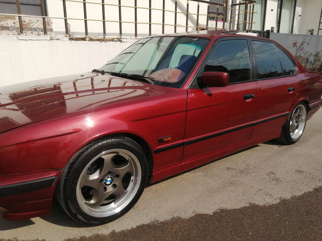Bmw v8 540 belad 8bston.raqam gerade nmwna lajwane saearaka model 1994 slaeda 4jamkara baea  sanawe tazaea *********** basfroshtna xwar hamwbazar السليمانية, العراق
