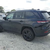 جيب كراند شيروكي فئه بلاك توب موديل 2024 السيارة اليوم وصلت للحرة بلأر...