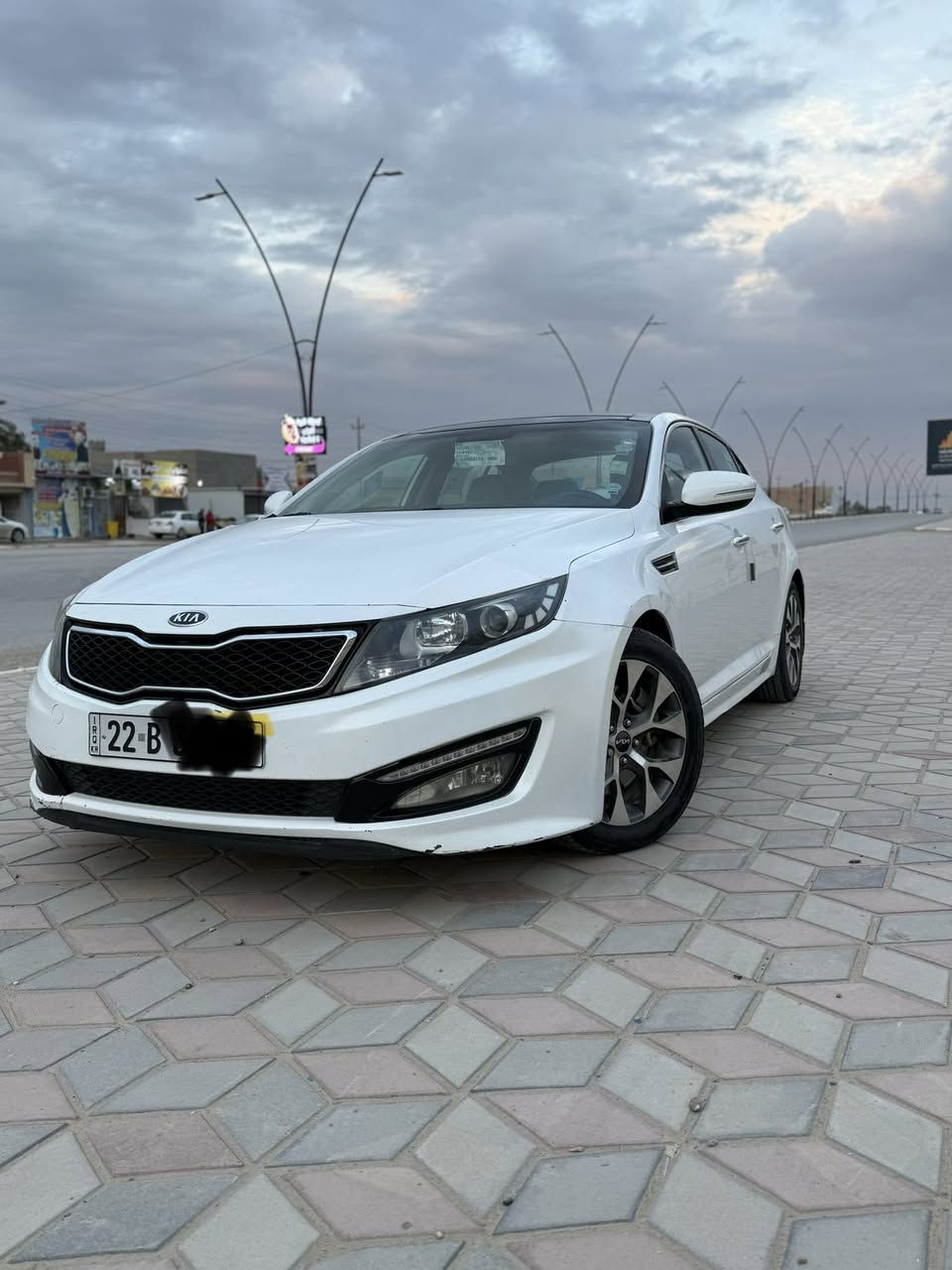 كيا اوبتما 2013 خليجي
_مواصفات 1/1 فول الفول بانوراما

_بصمه تشغيل وبصمه ابواب وكشن خزن كهربائي تحكمات ستيرن مثبت سرعه نضام ايكو ونورمال 

_محرك 2400 دوش المرغوب محرك وكير بالشرط مكفول 

_السياره ب اسمي شرط التحويل ثاني يوم رقم السياره اربيل ماشيه 178 الف كيلو حقيقي 

_السياره جاهزه من كلشي  تدفئه وتبريد وقطره دوانز مابيها

_ تخم تايرات جديد ومسوي ادامه كامله لمنضومه البانزين تشغل وتمشي ماناقصها اي شي والارضيه تغليف جلد 

_السياره بيها مكان بارد براس البنيد وبيها بهلال الجاملغ الخلفي من يم الدواسه صبغ ع كد شبر بسيط جدا 

_السعر 132 وبيها مجال للطيبين ان شاء الله 
_العنوان _صلاح الدين_تكريت وهذا رقمي الشراي يتصل
 ‭***********
