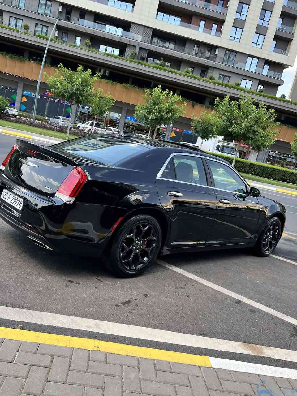 Chrysler C300 2016
کرایسلر٢٠١٦Awd
مواسەفات C فول فول 
پانۆراما
بەصمە
کوشن جلد
کوشن کارەبا
کوشن خەزن
کوشن ساردوو گەرم
پەردە کارەبایی
شەخال
کامێرا 

تەحویلو خەرامە بەشەرت
سەیارەکە بێ بۆیاخە بەس یەک پەڵە کارتی هەیە
بێ ئەوەی ناوی گرتبێ پێشو دوای کەپسە
گێڕو مەکینەی بە شەرت نەکراوەتەوە
 دەعمی بۆ دەعمی بەشەرت 
شوین سلیمانی
*********** whats app
