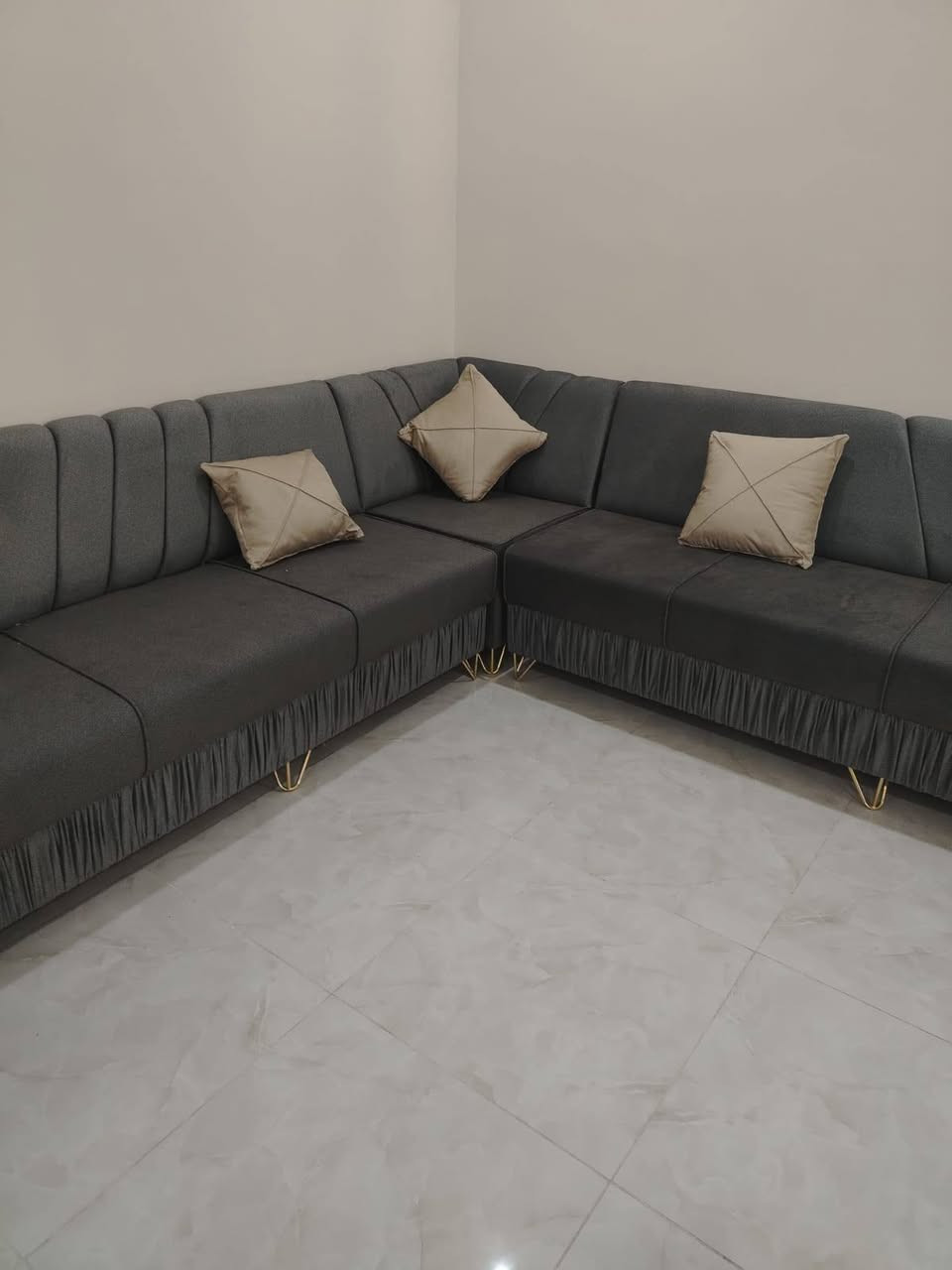 دوشمه بغداد ,,
لتجديد الاثاث المستخدم واثاث الجديد بتصميمات حديثه وحسب الطلب بأداره ابو محمود للاستفار التواصل على الرقم ***********
,العنوان الانبار .. عنه.. حي اليرموك قرب السوق الاخضر
نموذج عملي حسب طلب الزبون لبغداد بالعافيه على اهلهه
