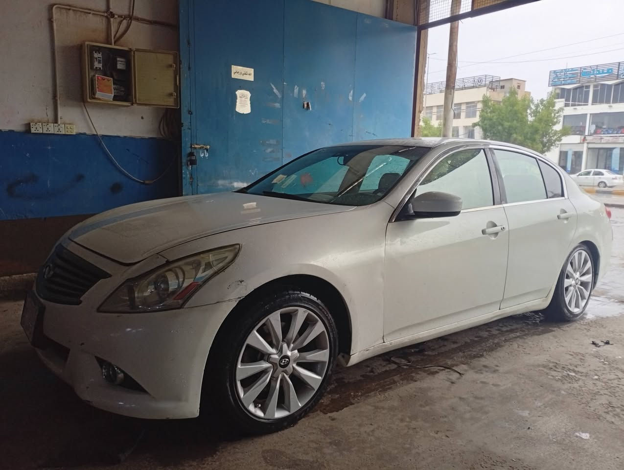 سلام عليكم 
فول فتحه 
مكفوله من صبغ 
حادثه بامريكا غرق
 مكينه وكير محوره ديفور ملكه مكفولات
تخم تاير او ويل جدد 
تريها حلوو السياره 
رقم بغداد شرط التحويل
مكانه نجف حي السلام
‏‪0770 034 4488‬‏
السعر ٦٠
