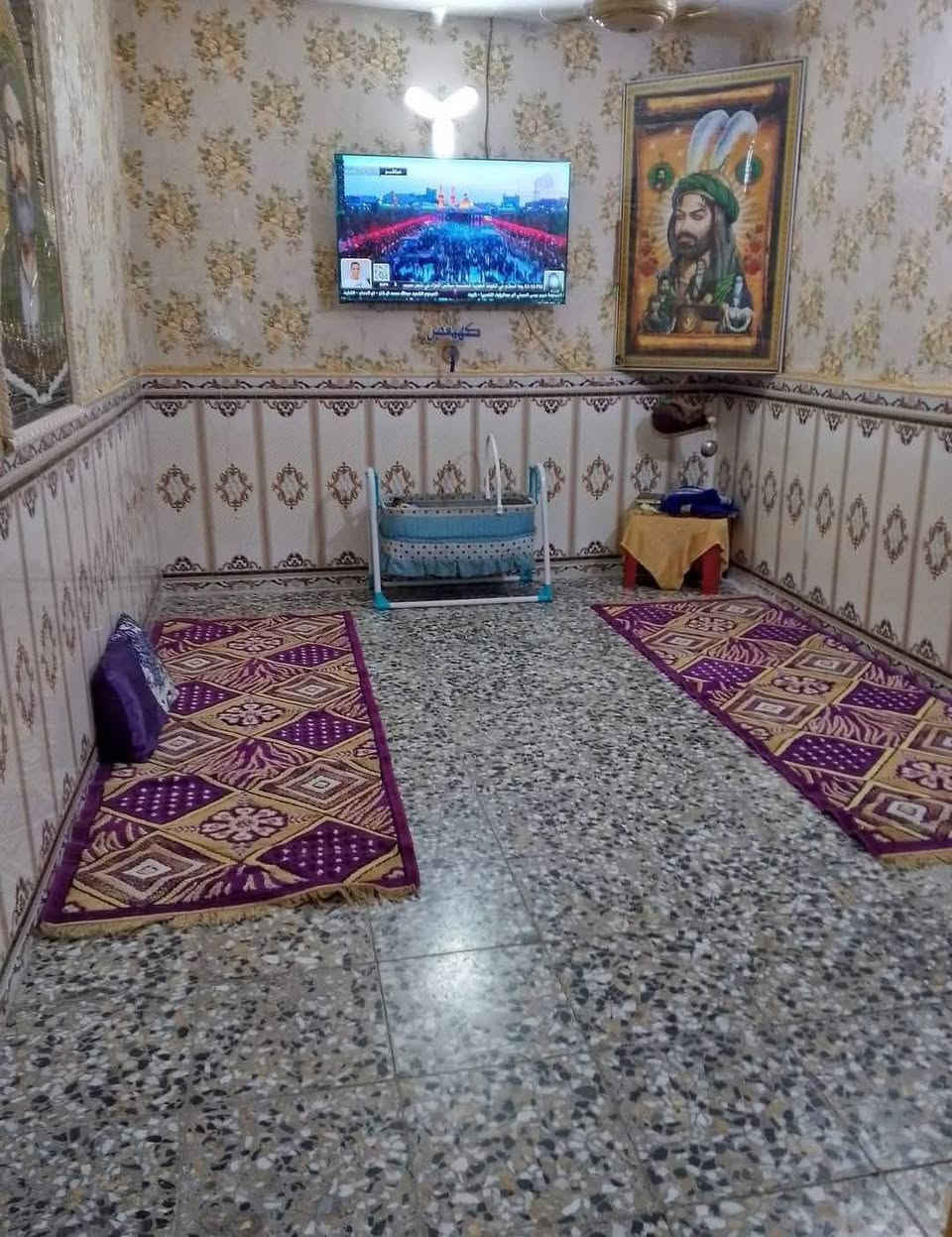 بيت زراعي  للبيع مساحه 130 متر السقف سندويش منطقة تبليط مجاري كافة الخدمات بيت كله كاشي وصالة سيراميك وحمام وصحيات داخل وخارج كله سيراميك العنوان قرب فلكة سلمان باك مقابيل حي التأميم الاتصال ‏‪***********‬‏

هذا بي واتساب (((***********)))
