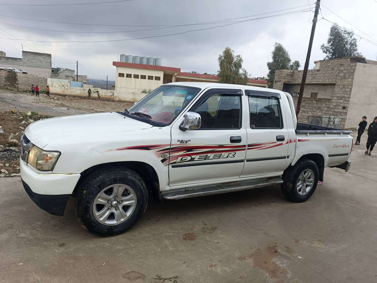 بكم دير
موديل 2014 رقم صلاح الدين 
سنويه عضم صبغ جاملغ وبوند 
تبريد شغال محرك وكير شرط 
شرط التحويل 
السعر 72
رقم الموبايل ***********
