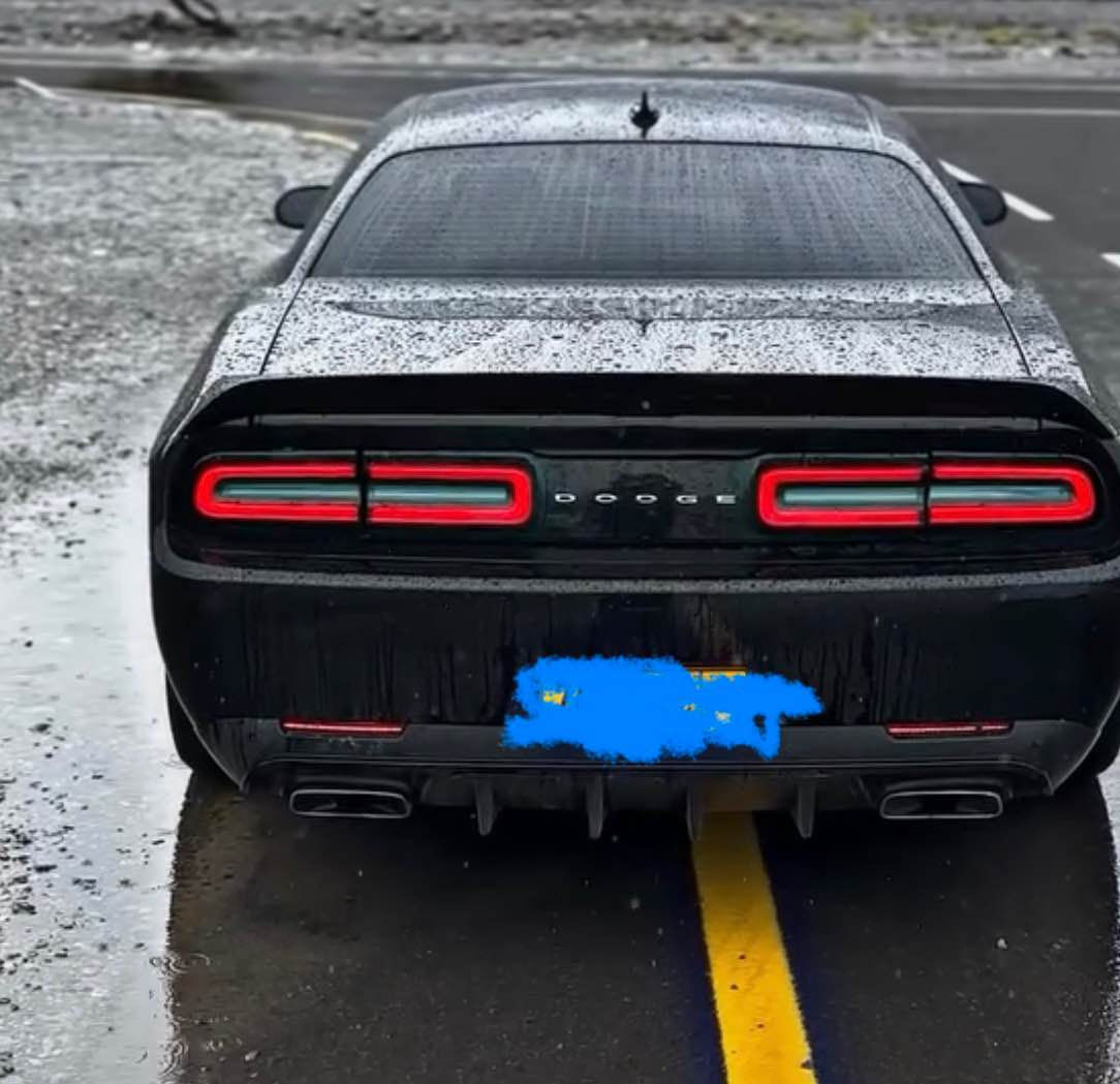 دوج جالنجر معلايه 
6 سلندر محرك 3600 ماشيه 41 الف حادثها صبغ قطع 
تفاصيل اكثر اتصال 📞 *********** المحاويل, بابل
