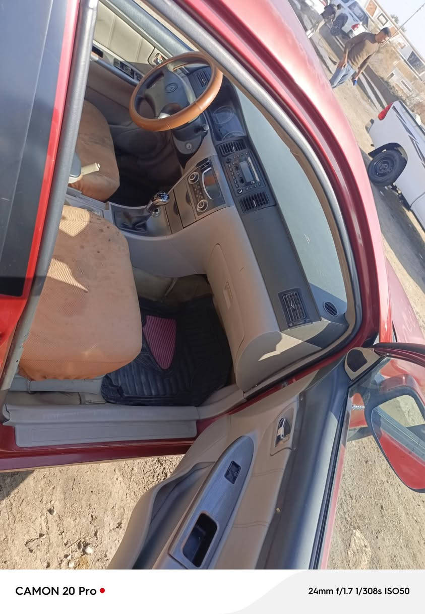 جلي موبل موديل /13/
علي وضع لبلاد مكان مشروع
 المسيب سعر /55/ بيه مجال 
تواصل رقم ***********
