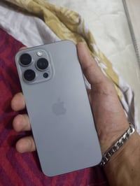 آيفون ١٥ برو ماكس • ٢٥٦ • بطارية ٨٥٪